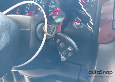 2009 Chevrolet Suburban Lt W/2Lt z USA, uszkodzony, nr VIN 1GNFC26J79R299130